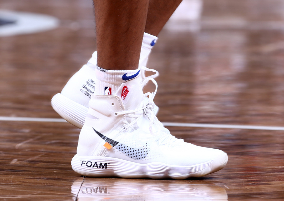 用场内麦克 用场内麦克